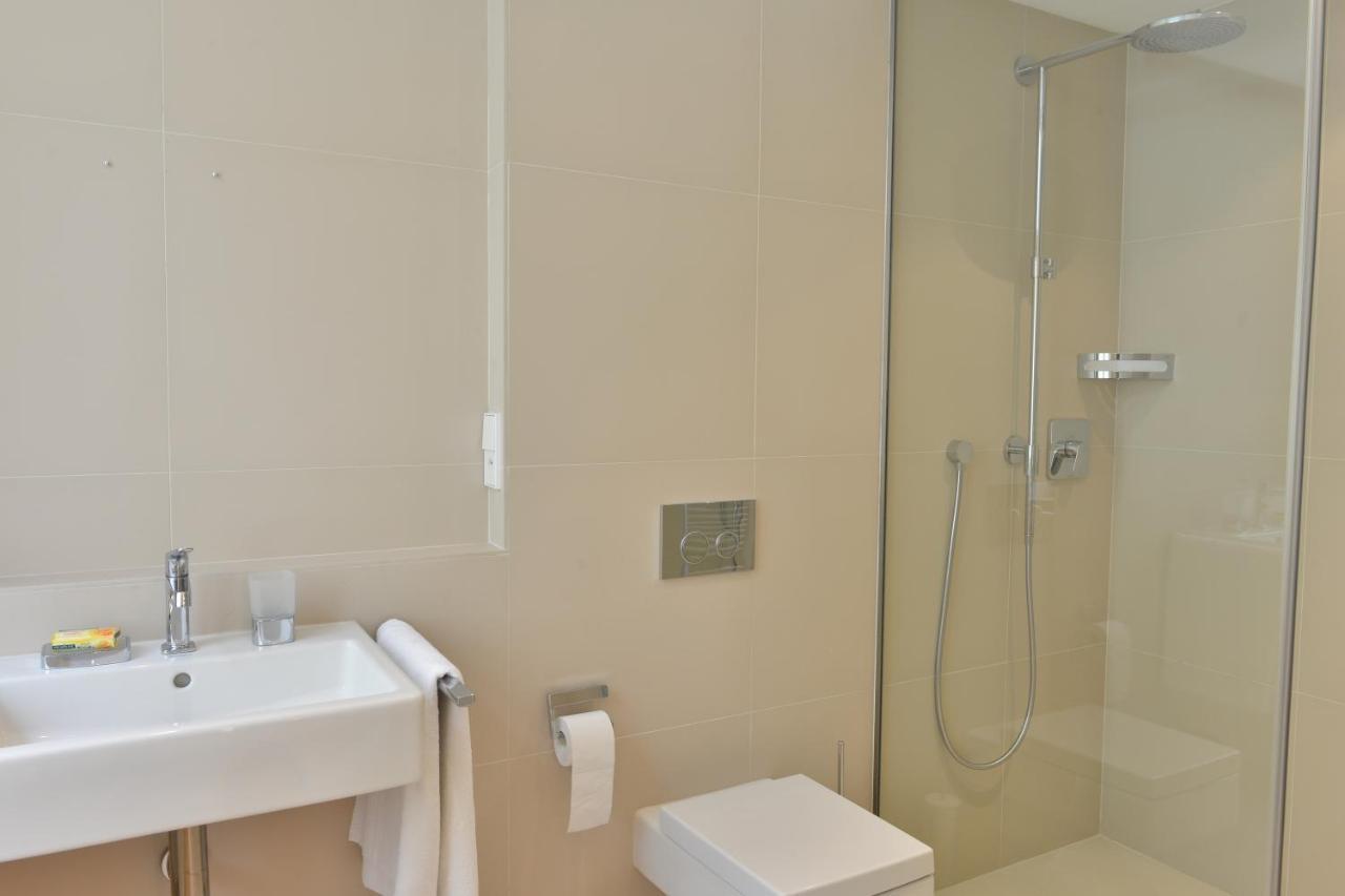 Kolonada Luxury 3 Bedroom Apartment Manes Mariánské Lázně Kültér fotó